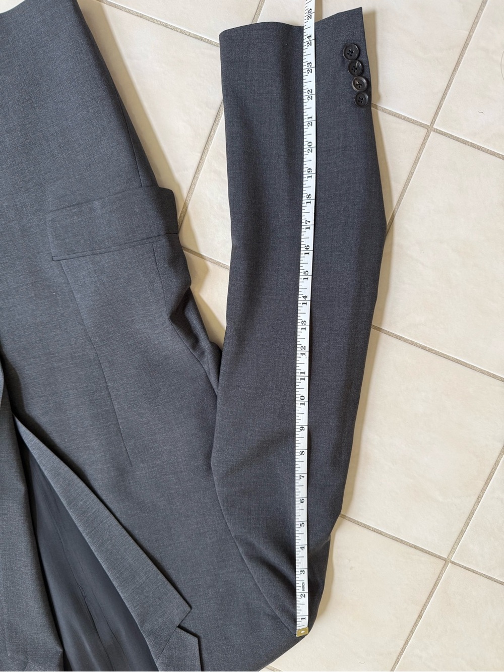 Hugo Boss Charcoal Gray Suit 40R Grand Central - Picture 6 of 10